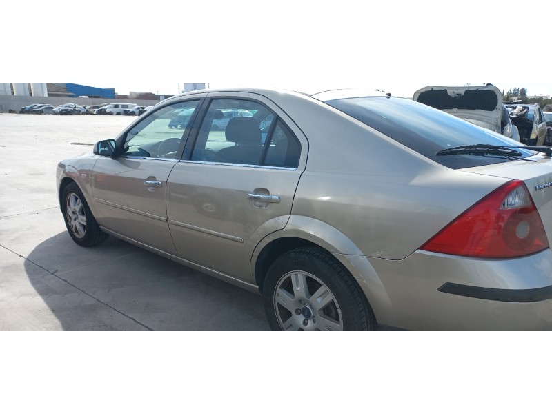 ford mondeo berlina (ge) del año 2004