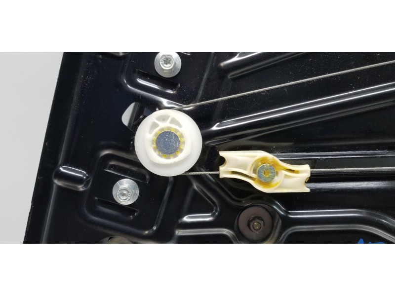 Recambio de elevalunas trasero derecho para opel astra twin top cosmo referencia OEM IAM 13283339 13193203 93196038 Recambio de elevalunas trasero derecho para opel astra twin top cosmo referencia OEM IAM 13283339 13193203 93196038