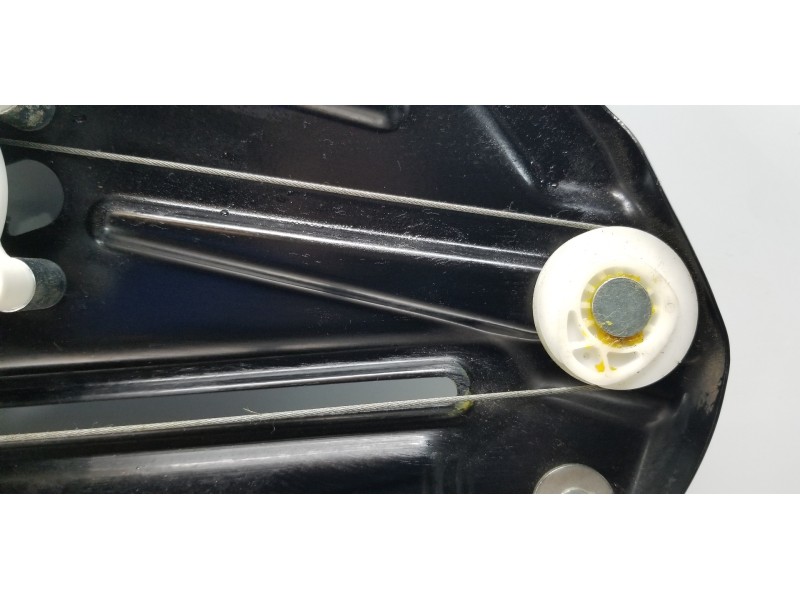 Recambio de elevalunas trasero derecho para opel astra twin top cosmo referencia OEM IAM 13283339 13193203 93196038 Recambio de elevalunas trasero derecho para opel astra twin top cosmo referencia OEM IAM 13283339 13193203 93196038