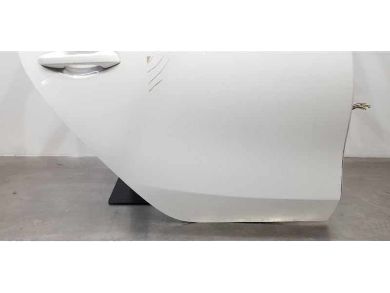 Recambio de puerta trasera derecha para kia ceed sportswagon tech referencia OEM IAM 77004J7200  