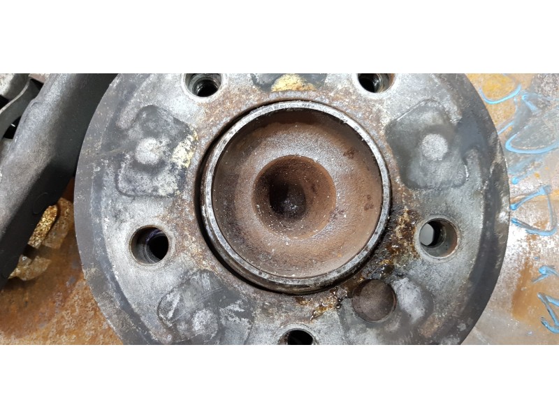 Recambio de mangueta delantera derecha para bmw serie 5 berlina (e60) 530d referencia OEM IAM 31216760954  