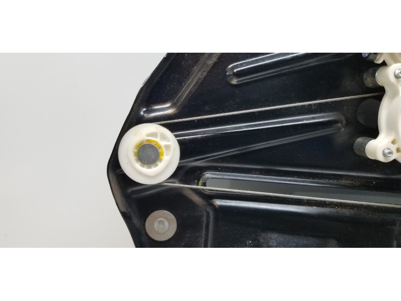 Recambio de elevalunas trasero izquierdo para opel astra twin top cosmo referencia OEM IAM 13283339 93196037  Recambio de elevalunas trasero izquierdo para opel astra twin top cosmo referencia OEM IAM 13283339 93196037