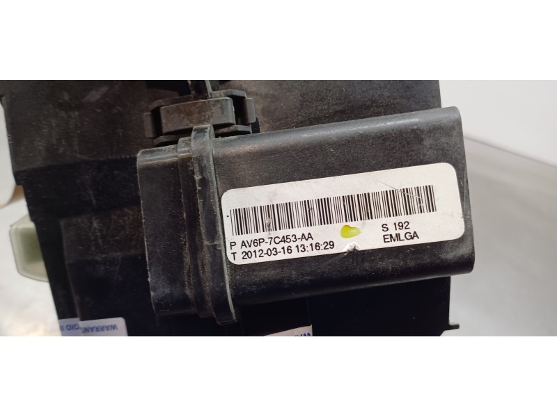 Recambio de palanca cambio para ford c-max titanium referencia OEM IAM 2138260   Recambio de palanca cambio para ford c-max titanium referencia OEM IAM 2138260