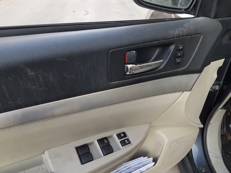 subaru legacy kombi/outback b14 del año 2011