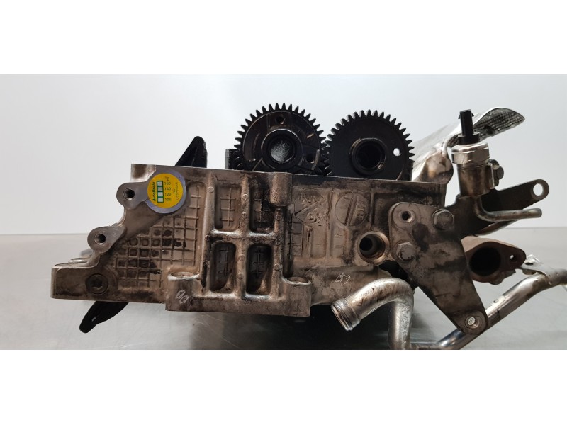 Recambio de culata para toyota avensis touring sports executive referencia OEM IAM 11101WA020  