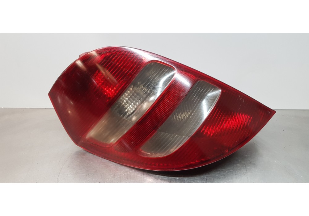 Recambio de piloto trasero izquierdo para mercedes clase a (w169) a 180 cdi (169.007) referencia OEM IAM A1698200364  