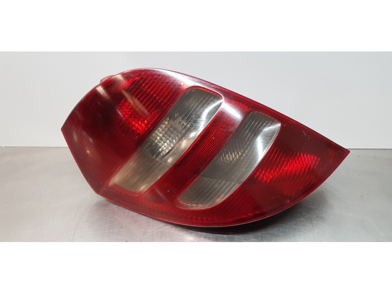 Recambio de piloto trasero izquierdo para mercedes clase a (w169) a 180 cdi (169.007) referencia OEM IAM A1698200364  