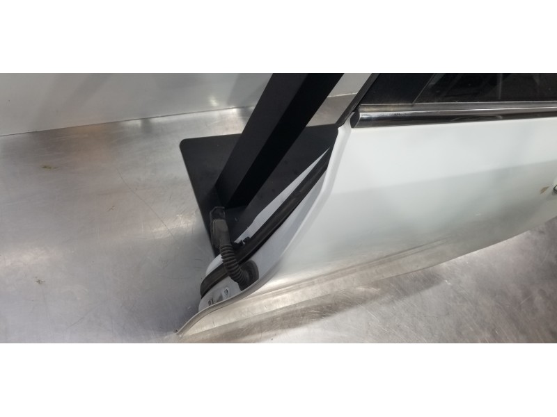 Recambio de puerta trasera izquierda para kia ceed sportswagon tech referencia OEM IAM 77003J7200  