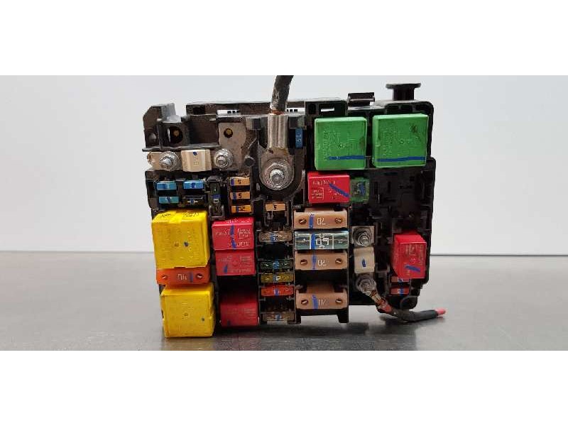 Recambio de caja reles / fusibles para citroen c-elysée exclusive referencia OEM IAM 9804846880  