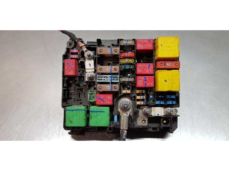 Recambio de caja reles / fusibles para citroen c-elysée exclusive referencia OEM IAM 9804846880  