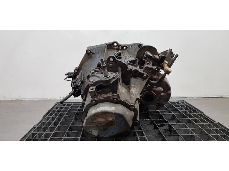 Recambio de caja cambios para peugeot 308 confort referencia OEM IAM 20DP42  
