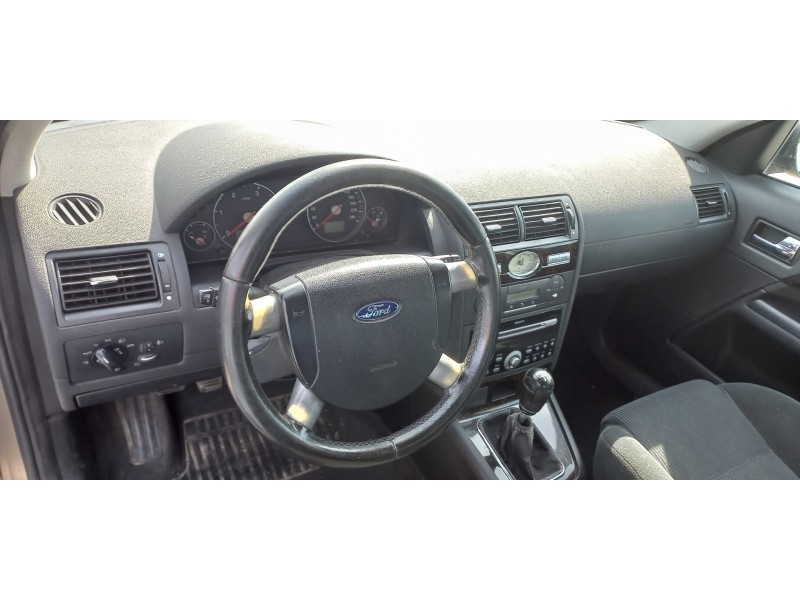 ford mondeo berlina (ge) del año 2004