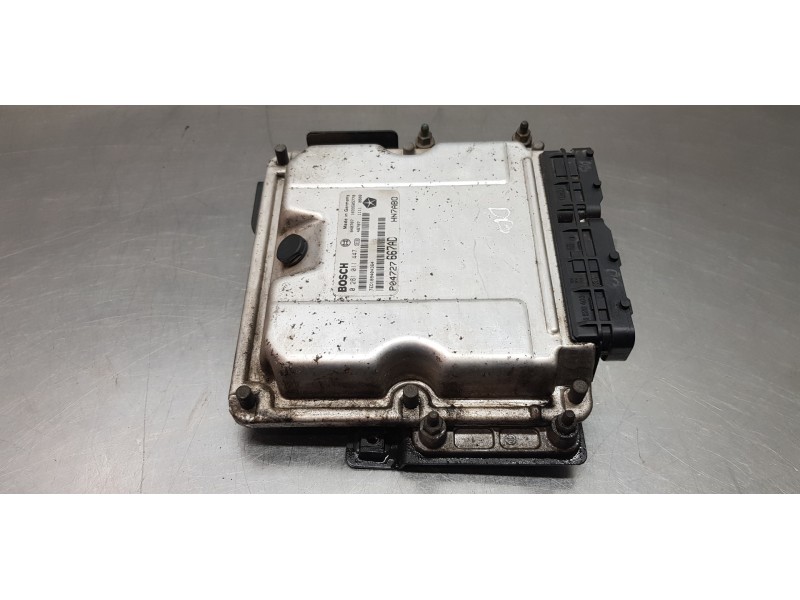 Recambio de centralita motor uce para chrysler voyager (rg) 2.5 crd se referencia OEM IAM P04727667AD   Recambio de centralita motor uce para chrysler voyager (rg) 2.5 crd se referencia OEM IAM P04727667AD