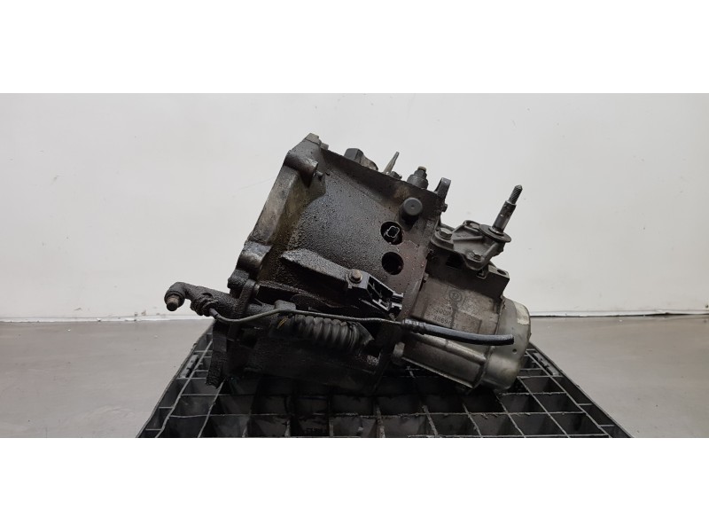 Recambio de caja cambios para peugeot 308 confort referencia OEM IAM 20DP42  