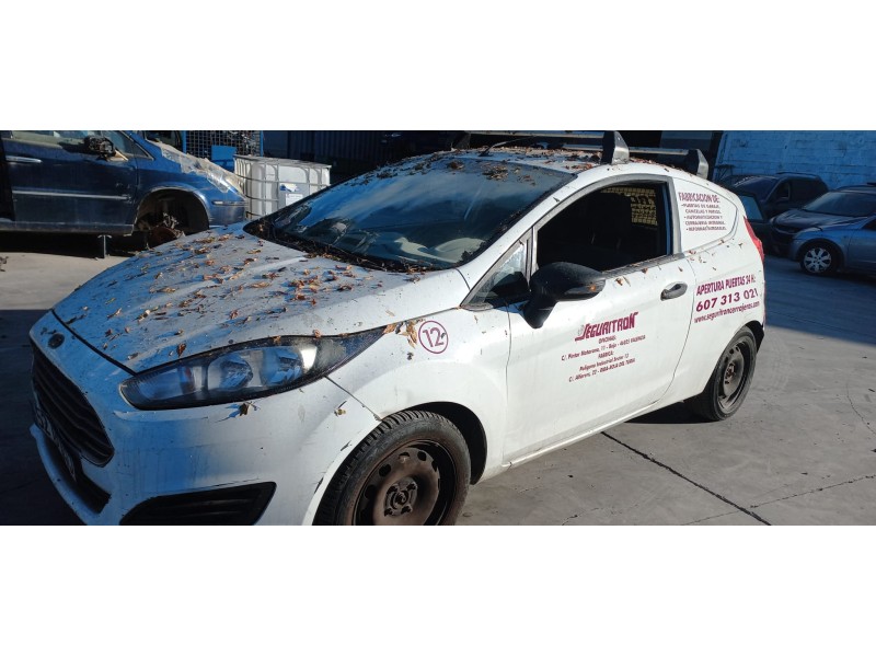 ford fiesta (ccn) del año 2013