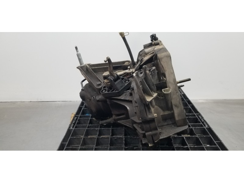 Recambio de caja cambios para renault megane ii classic berlina confort referencia OEM IAM 7702302091 JH3143 