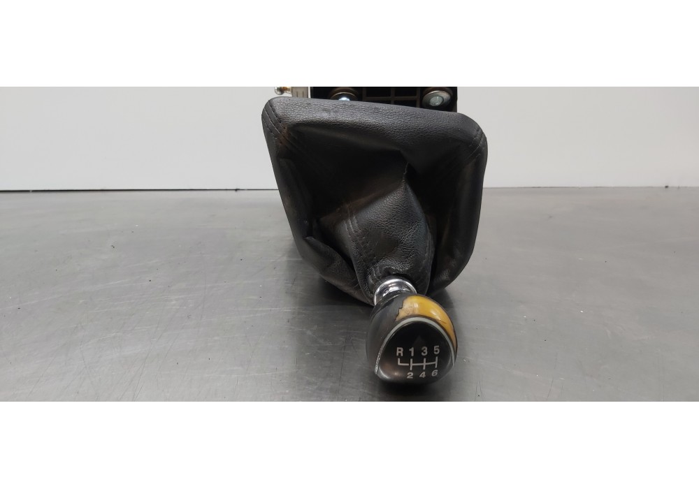 Recambio de palanca cambio para ford transit kastenwagen (ttg) 350 l4 ambiente referencia OEM IAM 2628817 BK2R7C453MKF BK2R7C453