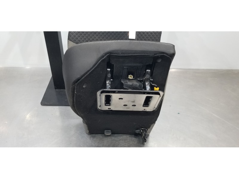 Recambio de asientos trasero derecho para ford tourneo courier (c4a) ambiente referencia OEM IAM 2475853 ET76A63160ADC 2387264 Recambio de asientos trasero derecho para ford tourneo courier (c4a) ambiente referencia OEM IAM 2475853 ET76A63160ADC 2387264