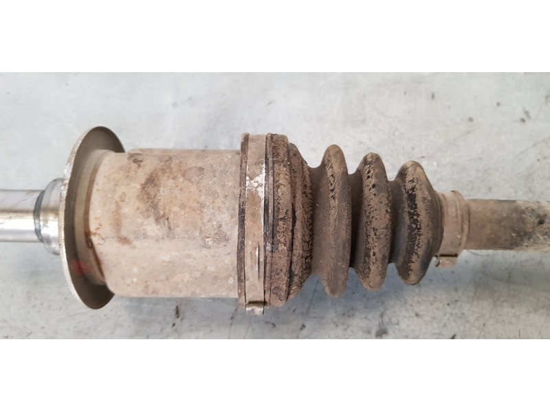 Recambio de transmision trasera derecha para honda cr-v (rd8) es referencia OEM IAM 42310SCAE21  