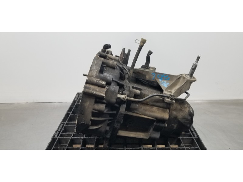 Recambio de caja cambios para renault megane ii classic berlina confort referencia OEM IAM 7702302091 JH3143 