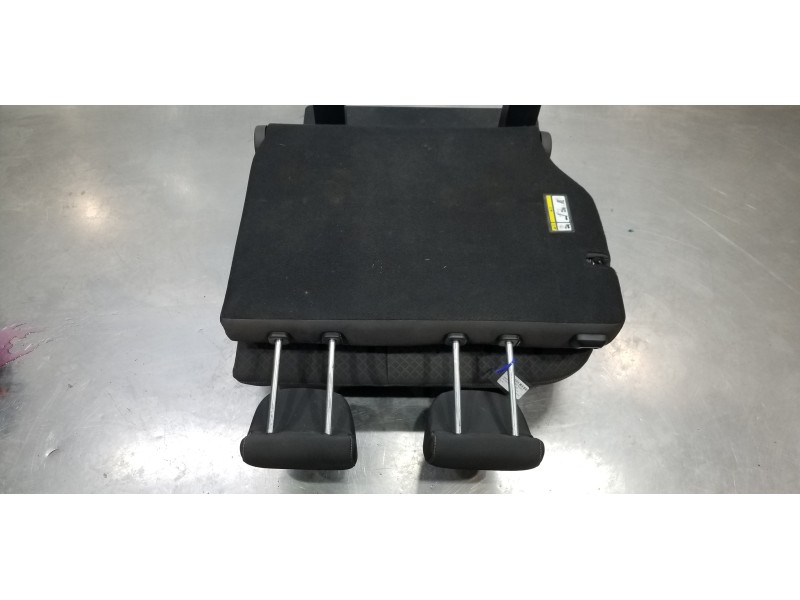 Recambio de asientos trasero izquierdo para ford tourneo courier (c4a) ambiente referencia OEM IAM 2387258 ET76A63161AC 2387266 Recambio de asientos trasero izquierdo para ford tourneo courier (c4a) ambiente referencia OEM IAM 2387258 ET76A63161AC 2387266