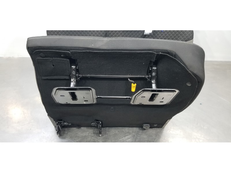 Recambio de asientos trasero izquierdo para ford tourneo courier (c4a) ambiente referencia OEM IAM 2387258 ET76A63161AC 2387266 Recambio de asientos trasero izquierdo para ford tourneo courier (c4a) ambiente referencia OEM IAM 2387258 ET76A63161AC 2387266