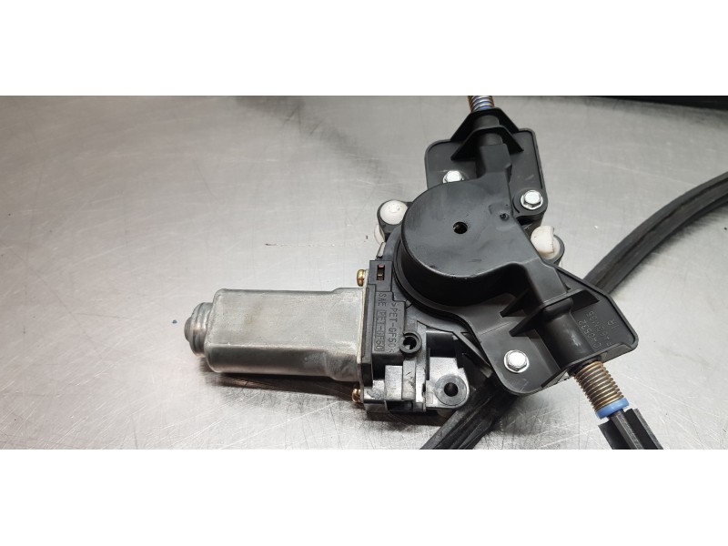 Recambio de elevalunas delantero derecho para chrysler voyager (rg) 2.5 crd se referencia OEM IAM 4894526AA   Recambio de elevalunas delantero derecho para chrysler voyager (rg) 2.5 crd se referencia OEM IAM 4894526AA