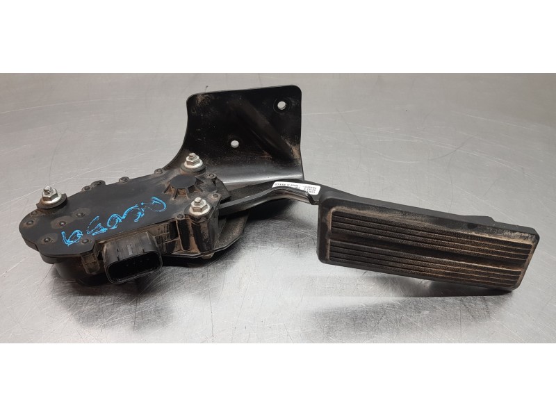 Recambio de pedal acelerador para chrysler voyager (rg) 2.5 crd se referencia OEM IAM 04861650AB   Recambio de pedal acelerador para chrysler voyager (rg) 2.5 crd se referencia OEM IAM 04861650AB