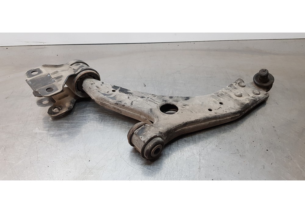 Recambio de brazo suspension inferior delantero izquierdo para ford focus lim. (cb8) trend referencia OEM IAM BV613A424AAD  