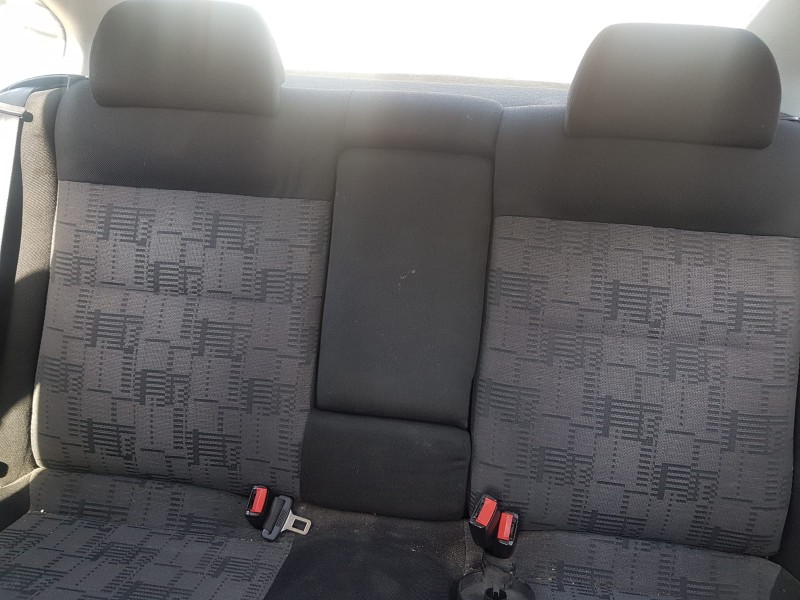 volkswagen passat berlina (3b2) del año 1999