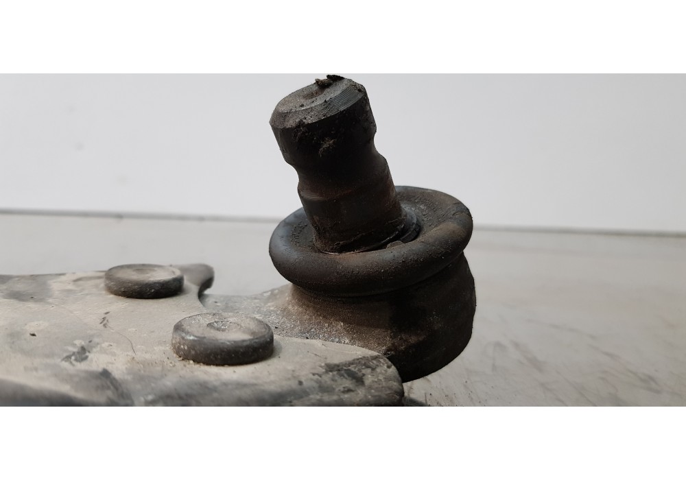 Recambio de brazo suspension inferior delantero izquierdo para ford focus lim. (cb8) trend referencia OEM IAM BV613A424AAD  