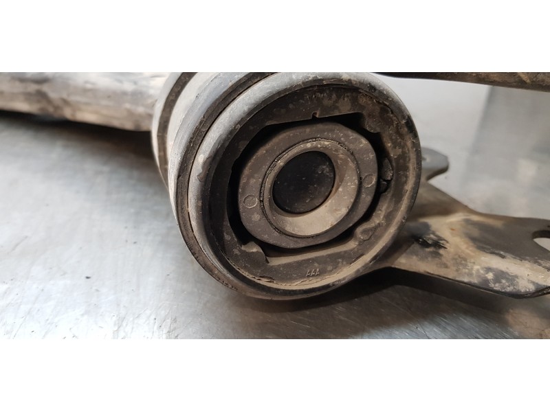 Recambio de brazo suspension inferior delantero izquierdo para ford focus lim. (cb8) trend referencia OEM IAM BV613A424AAD  