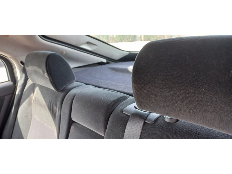 ford mondeo berlina (ge) del año 2004