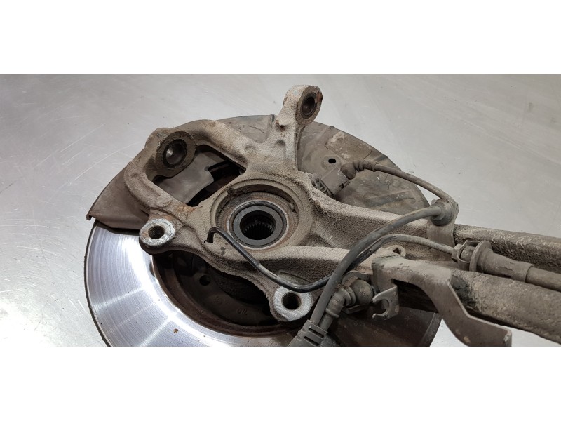 Recambio de mangueta delantera izquierda para audi q7 (4l) 3.0 tdi referencia OEM IAM 7L0407257A  