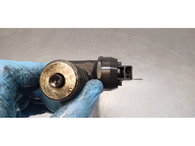 Recambio de inyector para volkswagen touareg (7la) tdi r5 referencia OEM IAM 07Z130073F 0414720210 