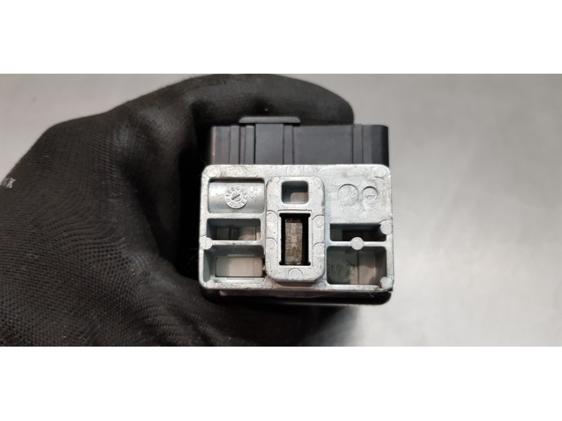 Recambio de antirrobo para renault megane ii berlina 5p authentique referencia OEM IAM 8200033233  