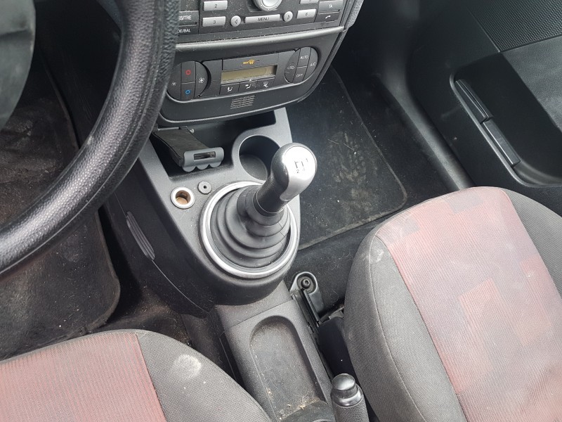 ford fiesta (cbk) del año 2006