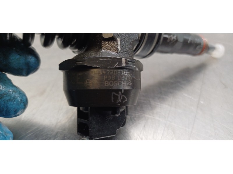 Recambio de inyector para volkswagen touareg (7la) tdi r5 referencia OEM IAM 07Z130073F 0414720210 