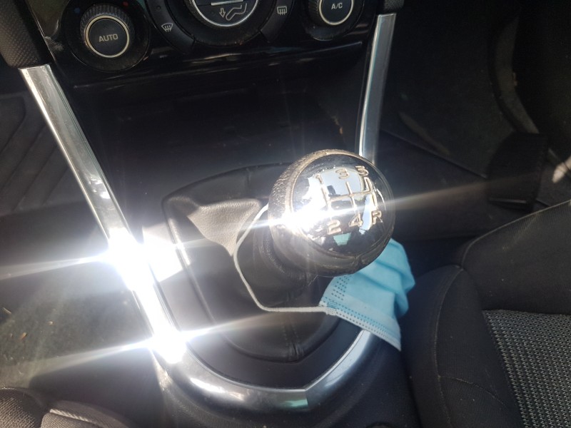 peugeot 308 cc (2009) del año 2013