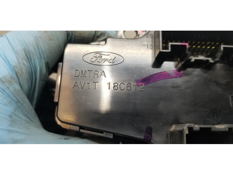 Recambio de mando climatizador para ford tourneo courier (c4a) ambiente referencia OEM IAM 1916726 AV1T18C612 ET7618C612EF Recambio de mando climatizador para ford tourneo courier (c4a) ambiente referencia OEM IAM 1916726 AV1T18C612 ET7618C612EF