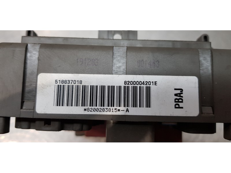 Recambio de caja reles / fusibles para renault espace iv (jk0) expression referencia OEM IAM 8200004201E  