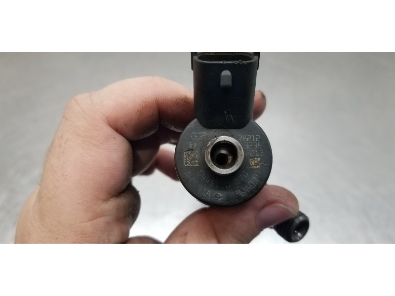 Recambio de inyector para chevrolet captiva 2.0 vcdi lt referencia OEM IAM 96440397 0445110270  Recambio de inyector para chevrolet captiva 2.0 vcdi lt referencia OEM IAM 96440397 0445110270