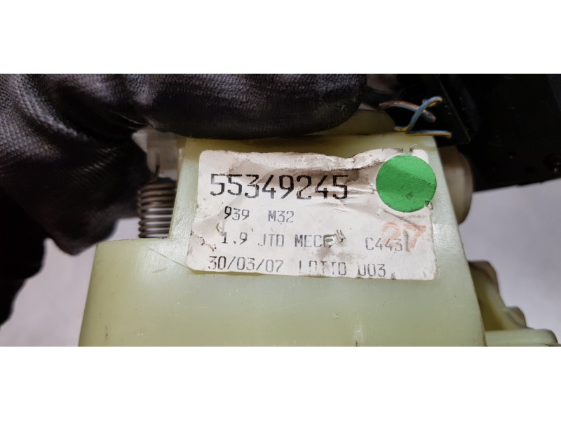 Recambio de palanca cambio para alfa romeo 159 (140) 1.9 jtdm 16v / selective referencia OEM IAM 55210557   Recambio de palanca cambio para alfa romeo 159 (140) 1.9 jtdm 16v / selective referencia OEM IAM 55210557