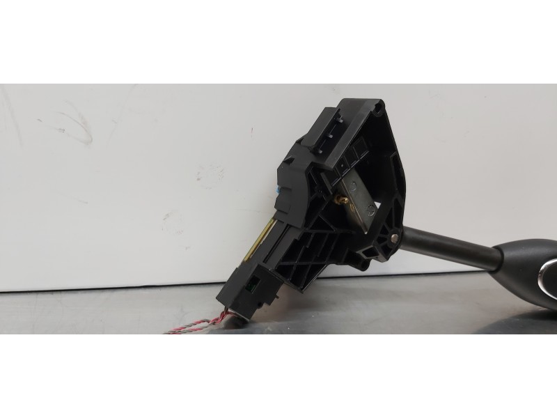 Recambio de palanca cambio para mercedes clase cls (w218) cls 350 cdi be (218.323) referencia OEM IAM 0172041011  