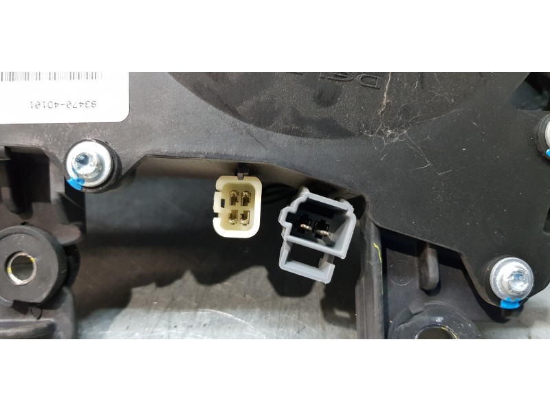 Recambio de no identificado para kia carnival 2.9 crdi vgt active referencia OEM IAM 834704D101  