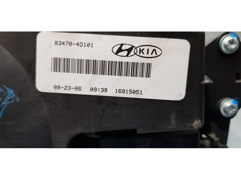 Recambio de no identificado para kia carnival 2.9 crdi vgt active referencia OEM IAM 834704D101  