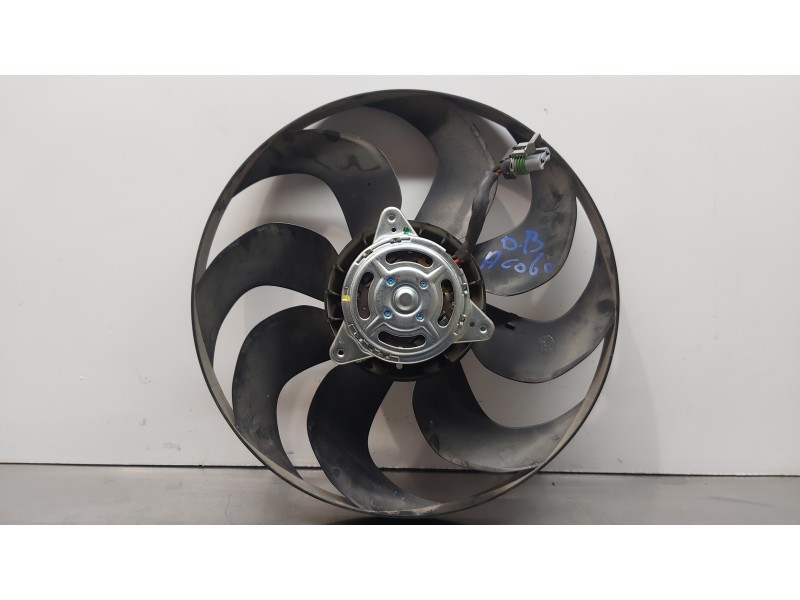 Recambio de electroventilador para ford focus lim. (cb8) titanium referencia OEM IAM 8V618C607EE  