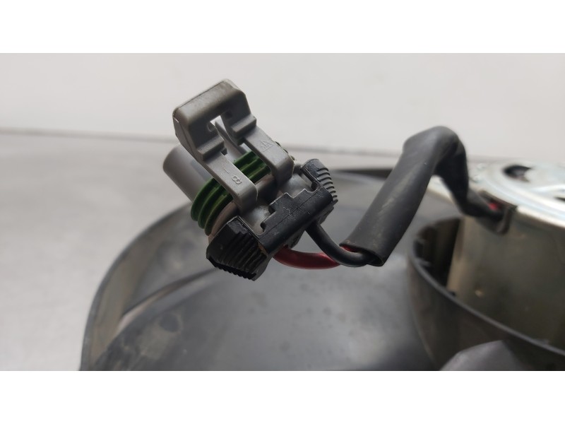 Recambio de electroventilador para ford focus lim. (cb8) titanium referencia OEM IAM 8V618C607EE  