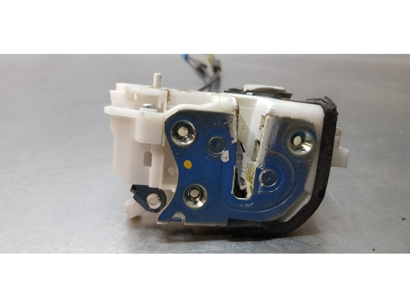 Recambio de cerradura puerta trasera derecha para mitsubishi space star (a00) motion referencia OEM IAM 5745A426   Recambio de cerradura puerta trasera derecha para mitsubishi space star (a00) motion referencia OEM IAM 5745A426