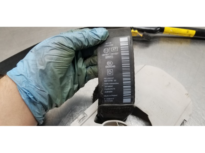 Recambio de cinturon seguridad delantero derecho para peugeot 5008 active referencia OEM IAM 98019795XX   Recambio de cinturon seguridad delantero derecho para peugeot 5008 active referencia OEM IAM 98019795XX